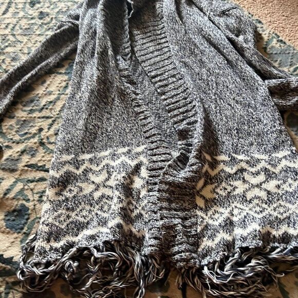 Aerie small sweater cardigan - Picture 5 of 8